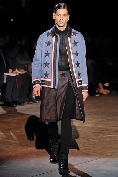 Look 20